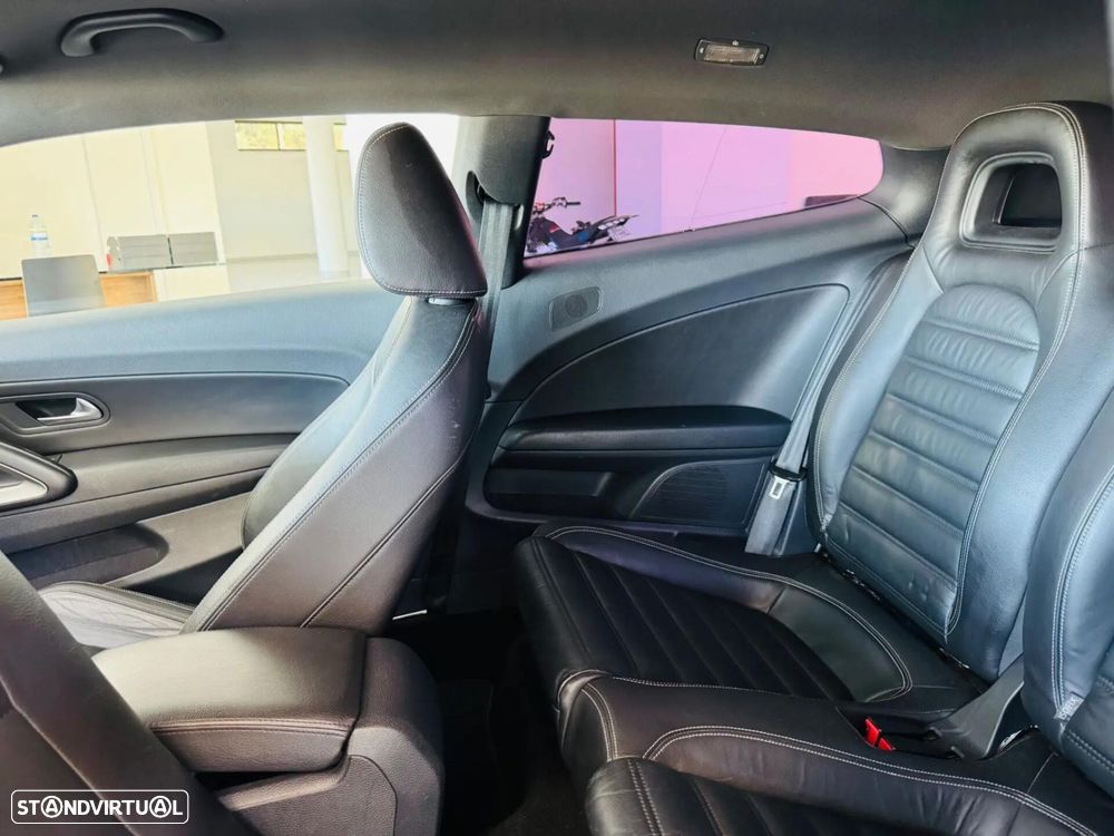 VW Scirocco 2.0 TDI Sport - 36