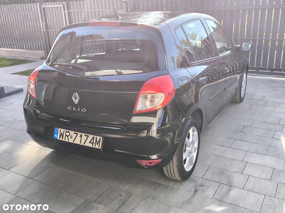 Renault Clio 1.2 16V Expression - 26