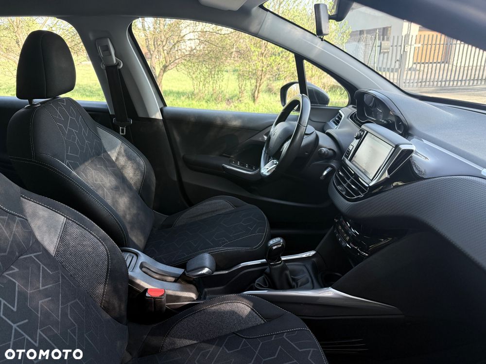 Peugeot 2008 PureTech 110 Stop&Start Allure - 14