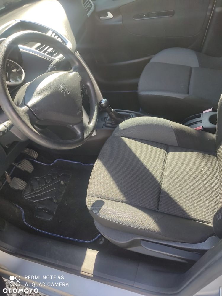 Peugeot 207 1.4 HDi Active - 8
