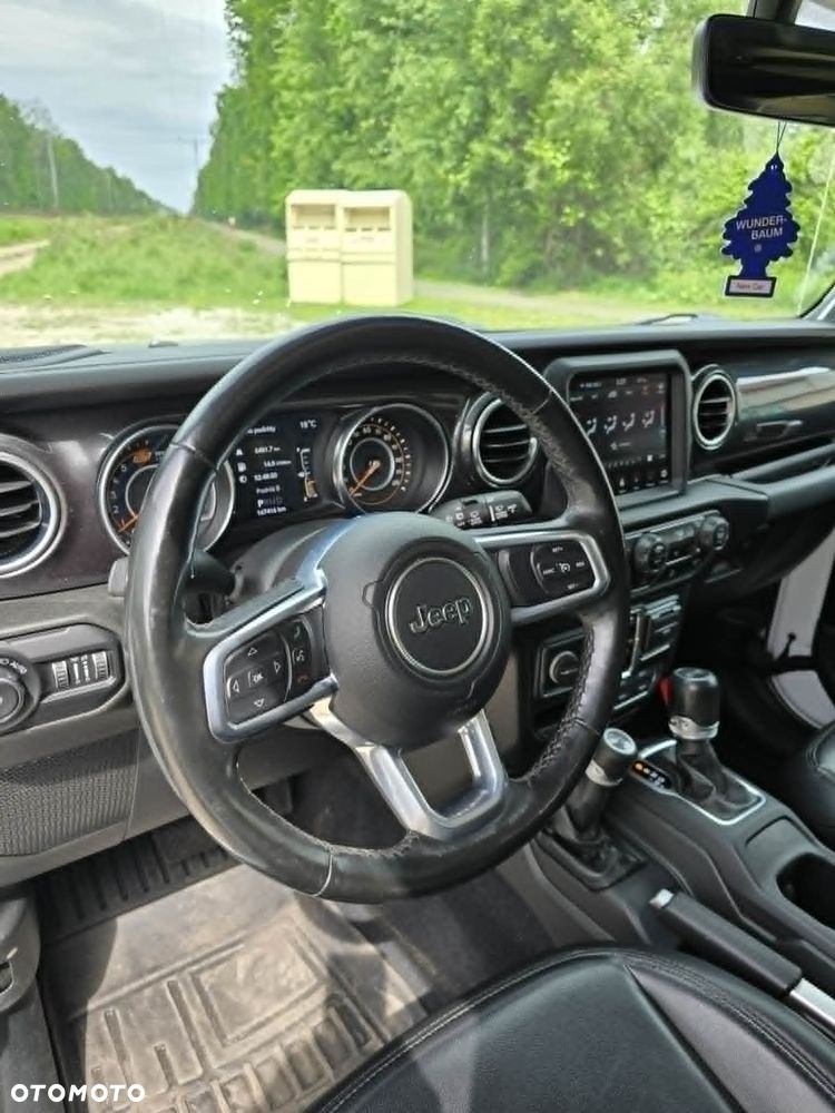 Jeep Wrangler - 13