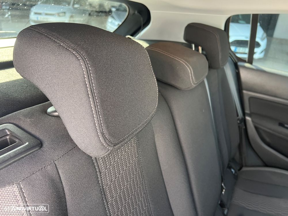 Peugeot 308 1.6 BlueHDi Allure J17 - 26