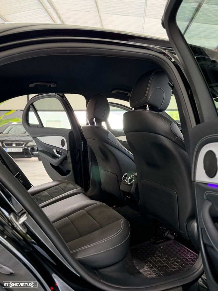 Mercedes-Benz E 300 de AMG Line - 18