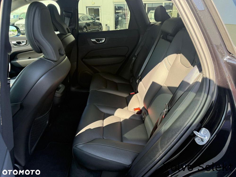 Volvo XC 60 - 25