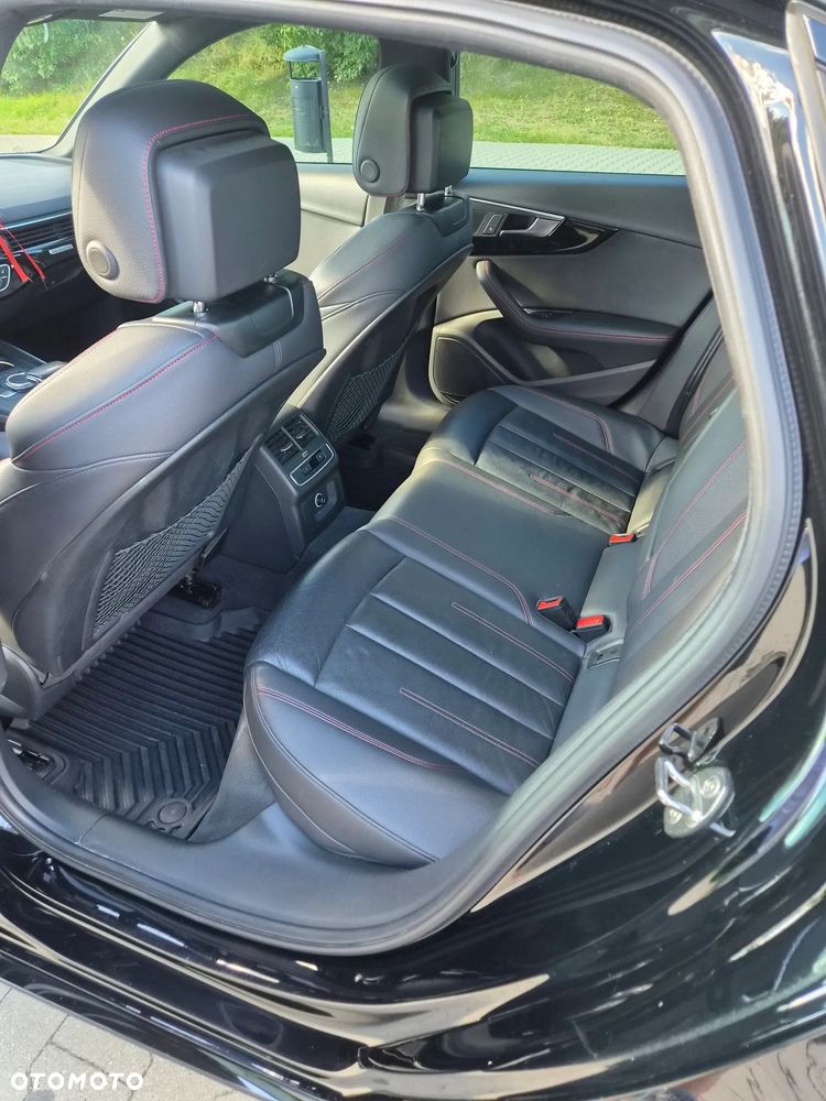 Audi A4 Limousine - 11