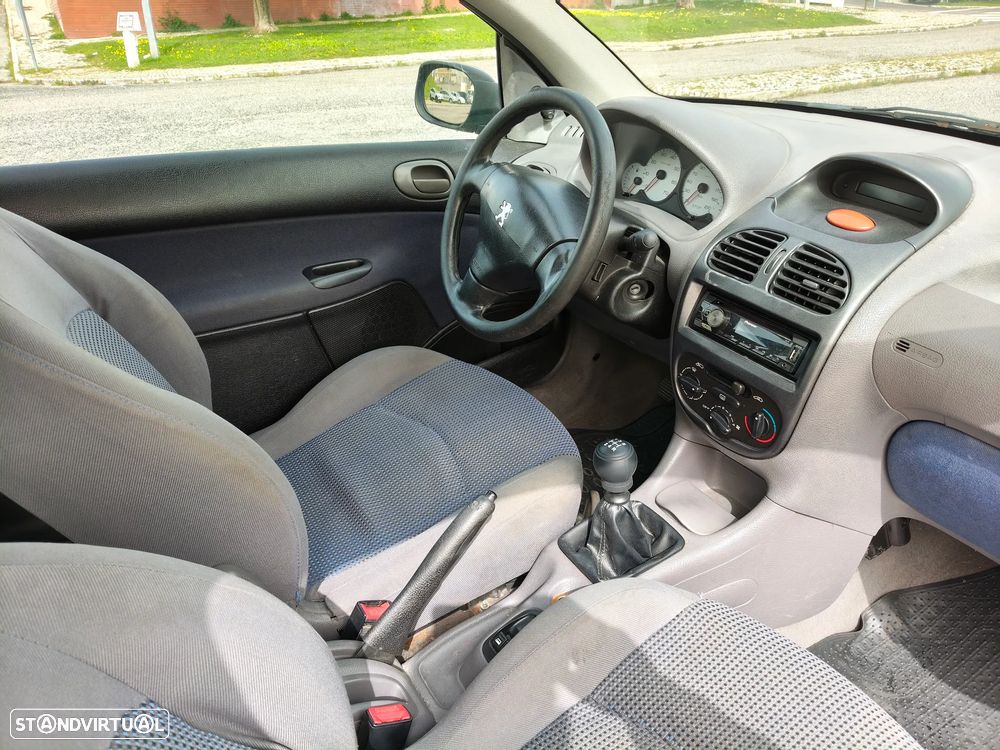 Peugeot 206 1.1 XR Présence - 12