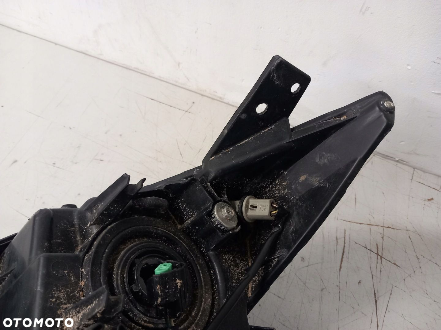 REFLEKTOR LAMPA PRAWY PRZÓD MAZDA 3 2013- - 5
