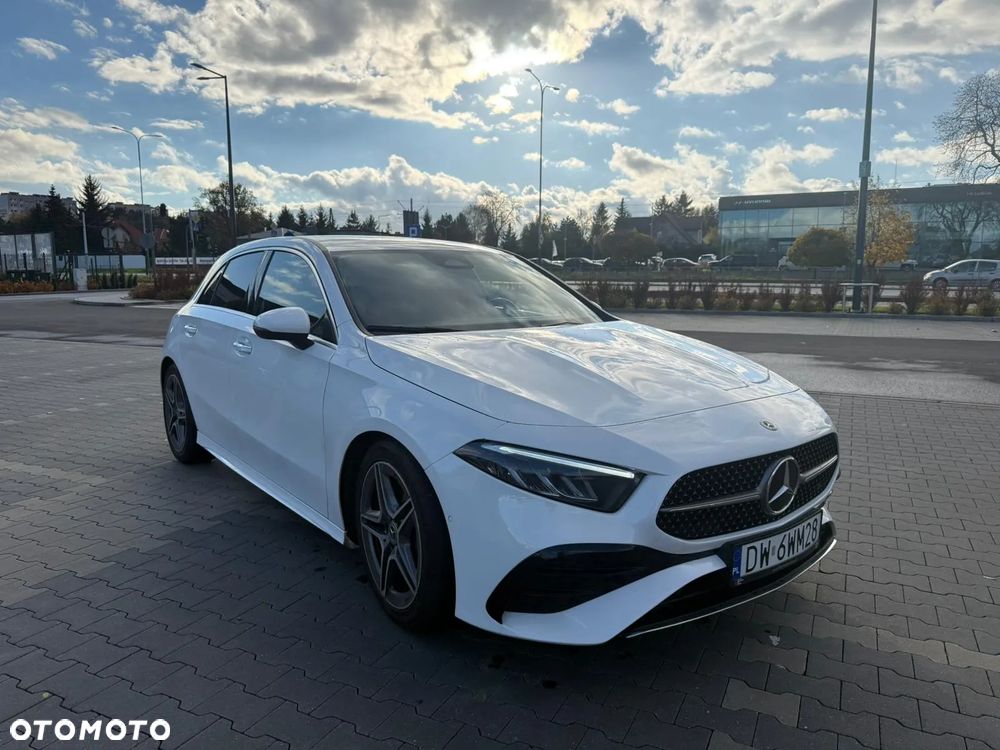 Mercedes-Benz Klasa A 220 4-Matic AMG Line 7G-DCT - 2