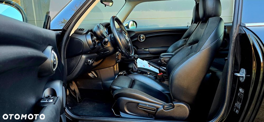 MINI Cooper D 50 Mayfair - 14