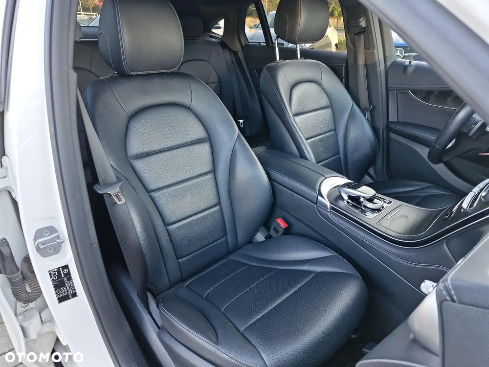 Mercedes-Benz GLC - 17