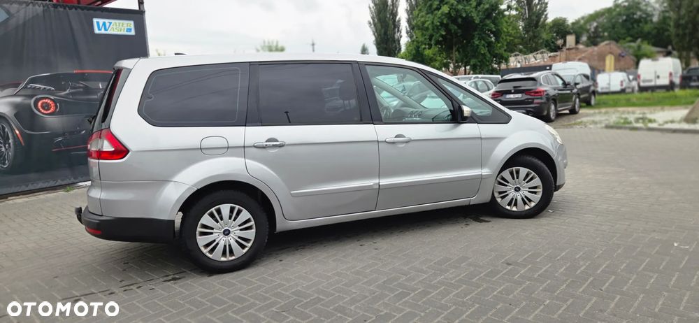 Ford Galaxy 2.0 TDCi Ghia - 17