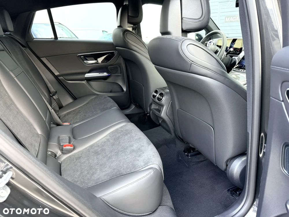 Mercedes-Benz GLC - 35