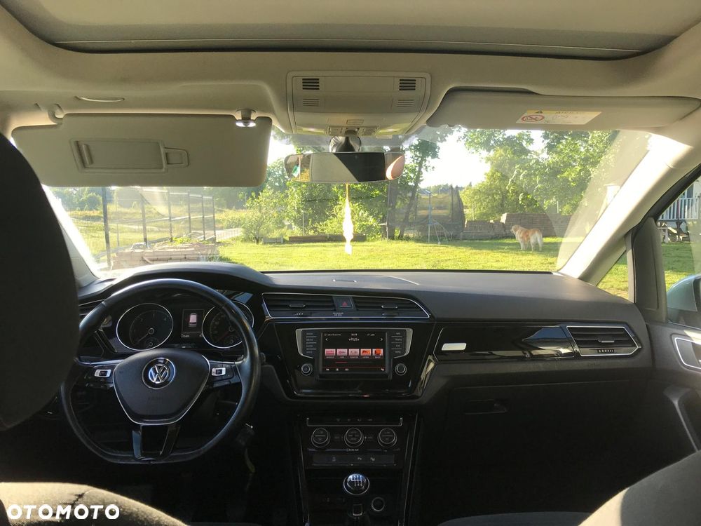 Volkswagen Touran 2.0 TDI SCR Highline - 6