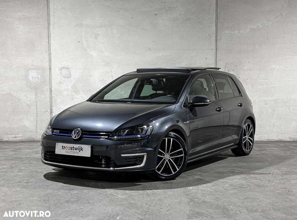 Volkswagen e-Golf - 2