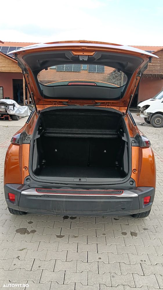 Peugeot 2008 - 7