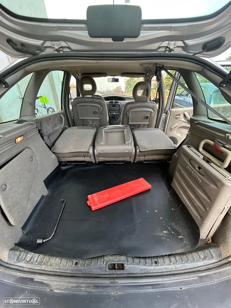 Citroën Xsara Picasso 1.6 Exclusive - 18