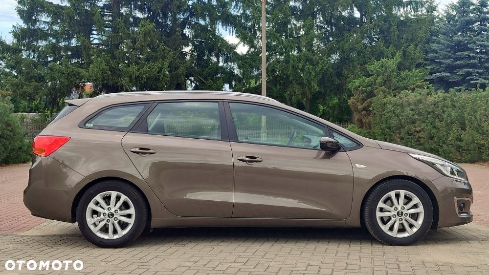 Kia Ceed 1.6 GDI Vision - 12