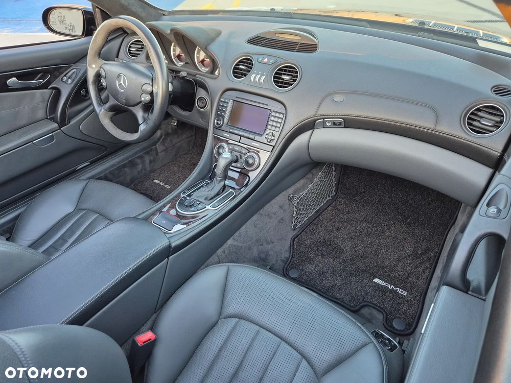 Mercedes-Benz SL - 21