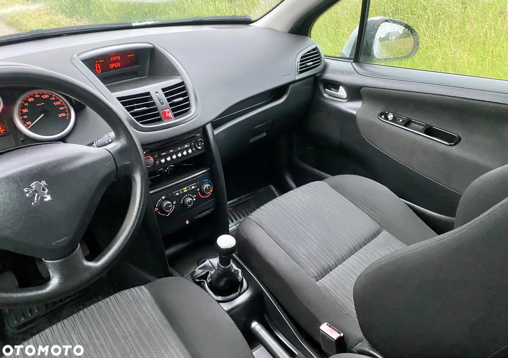 Peugeot 207 1.4 Trendy - 13