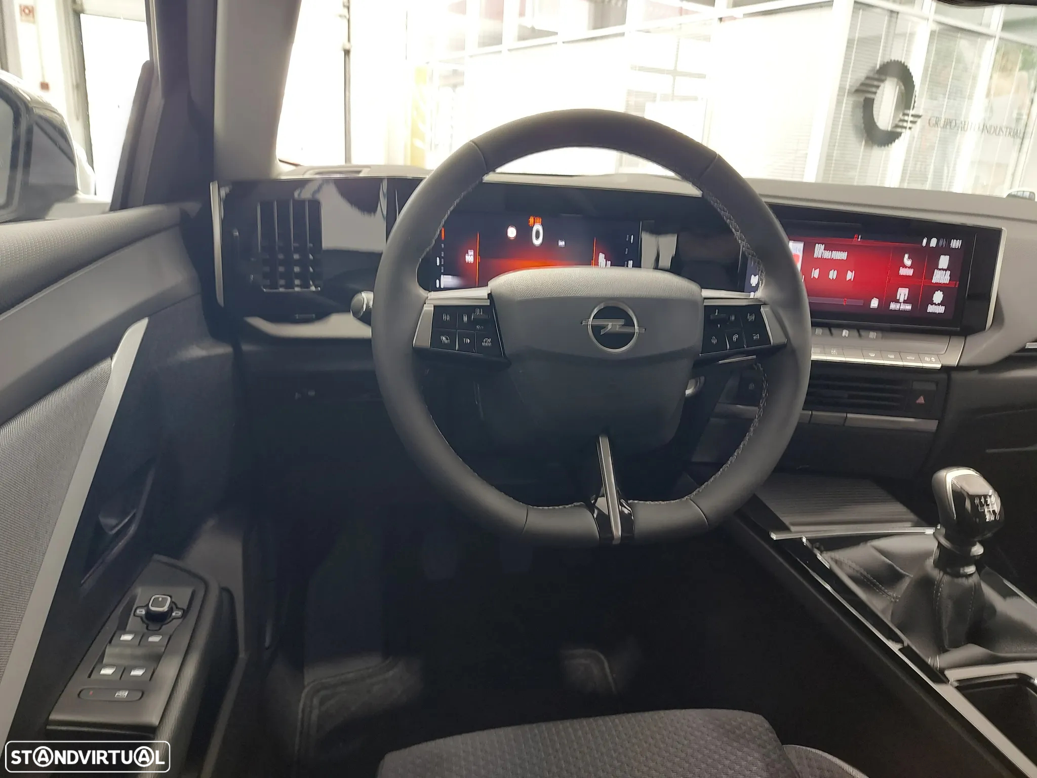 Opel Astra 1.2 T Edition - 13