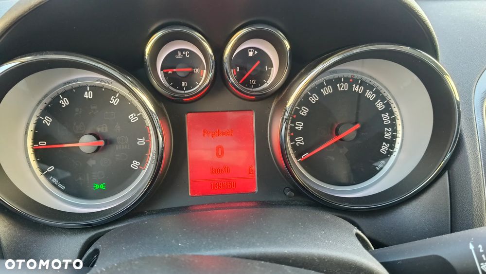 Opel Astra 1.4 Turbo Cosmo - 12