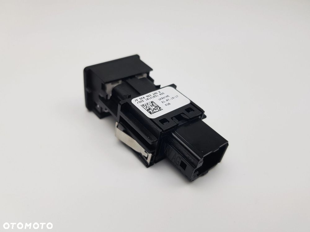 NOWY Przycisk Przełącznik ogrzewania fotela Skoda Octavia III 5E0963106B - 3