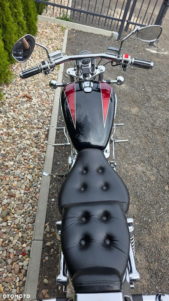 Suzuki Intruder - 22