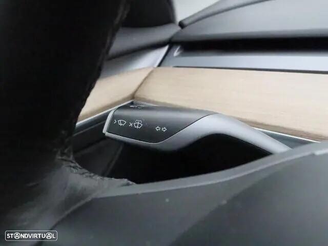 Tesla Model 3 Standard Range Plus RWD - 23