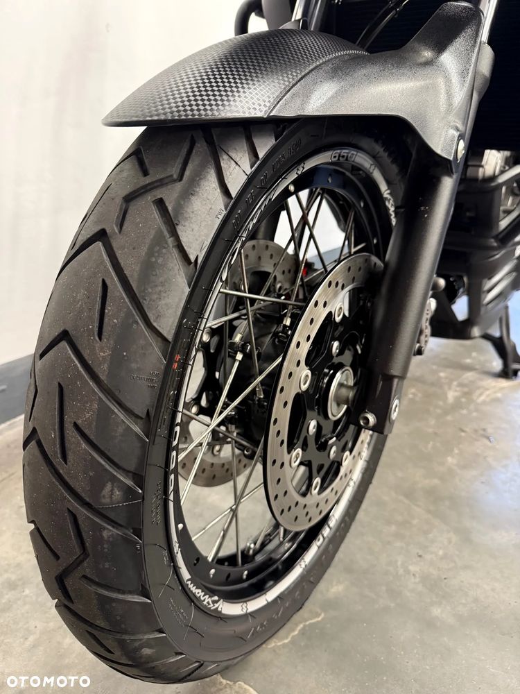 Suzuki V-STROM - 15