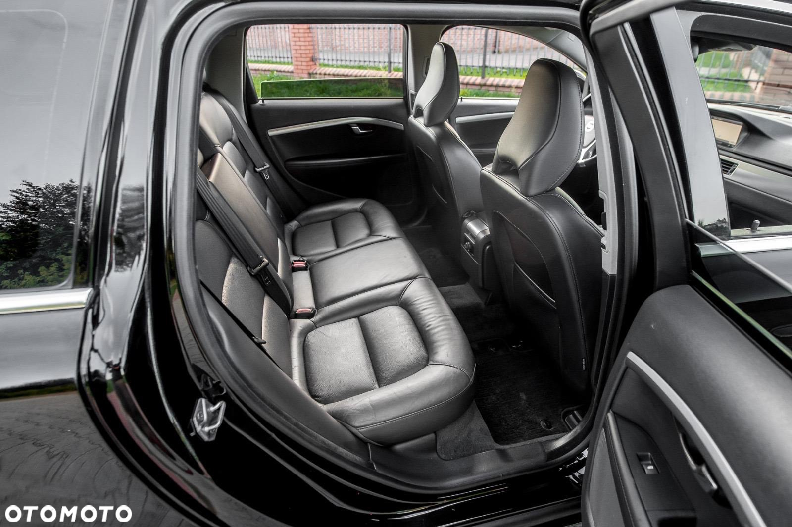 Volvo V70 T6 AWD Geartronic Momentum - 34