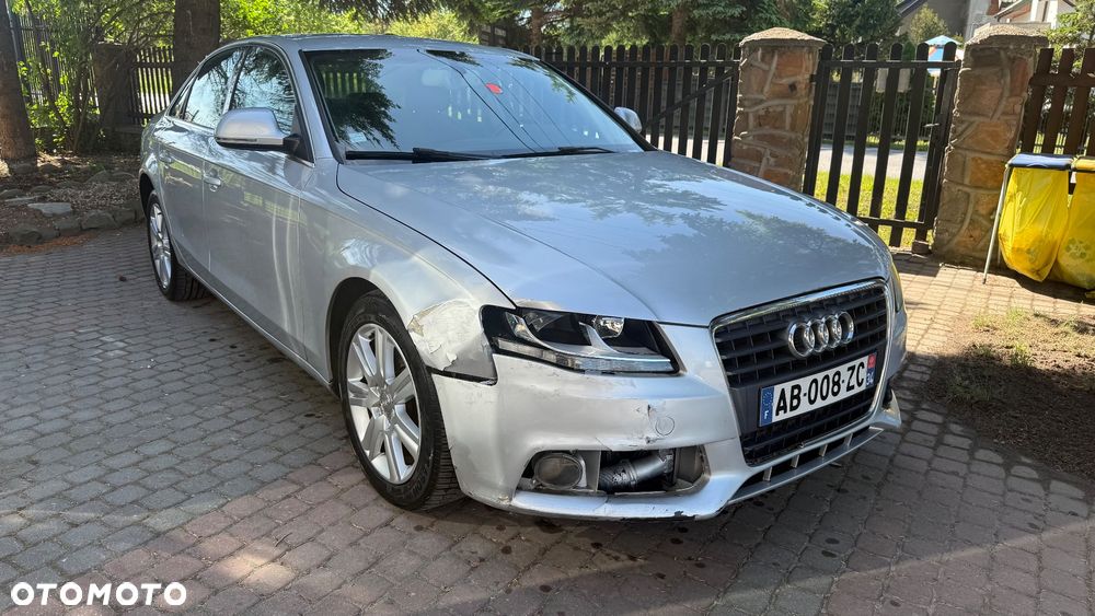 Audi A4 Limousine - 3