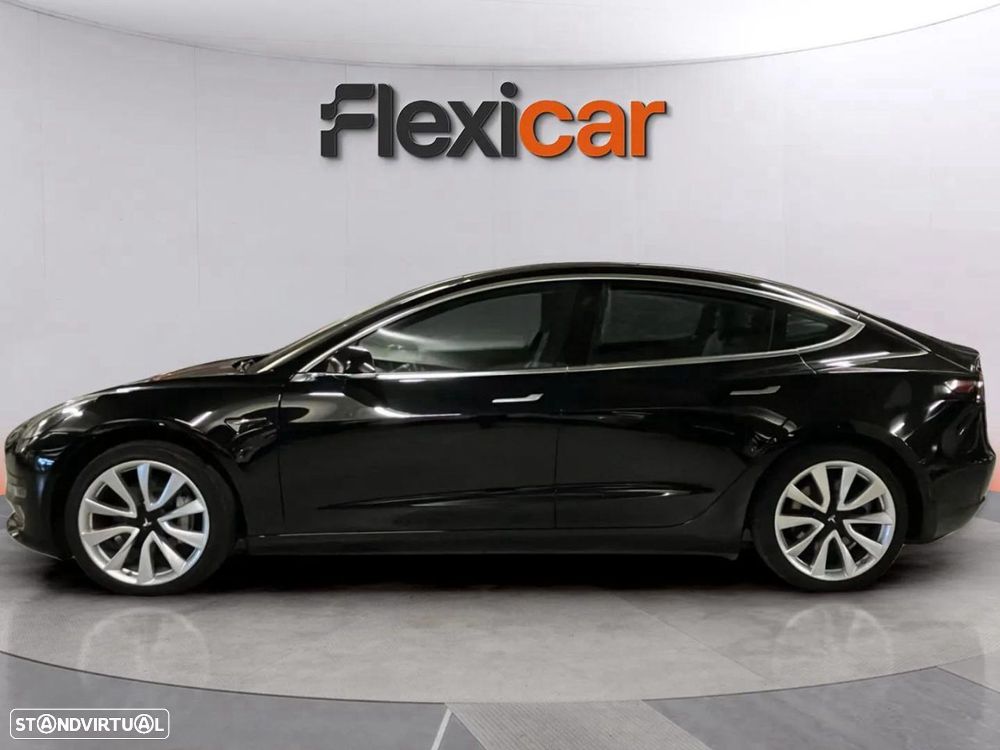 Tesla Model 3 - 4
