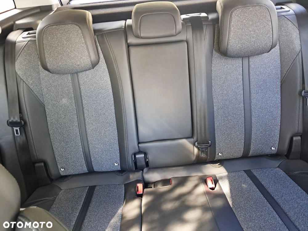 Peugeot 3008 1.2 PureTech GPF Allure S&S EAT8 - 18