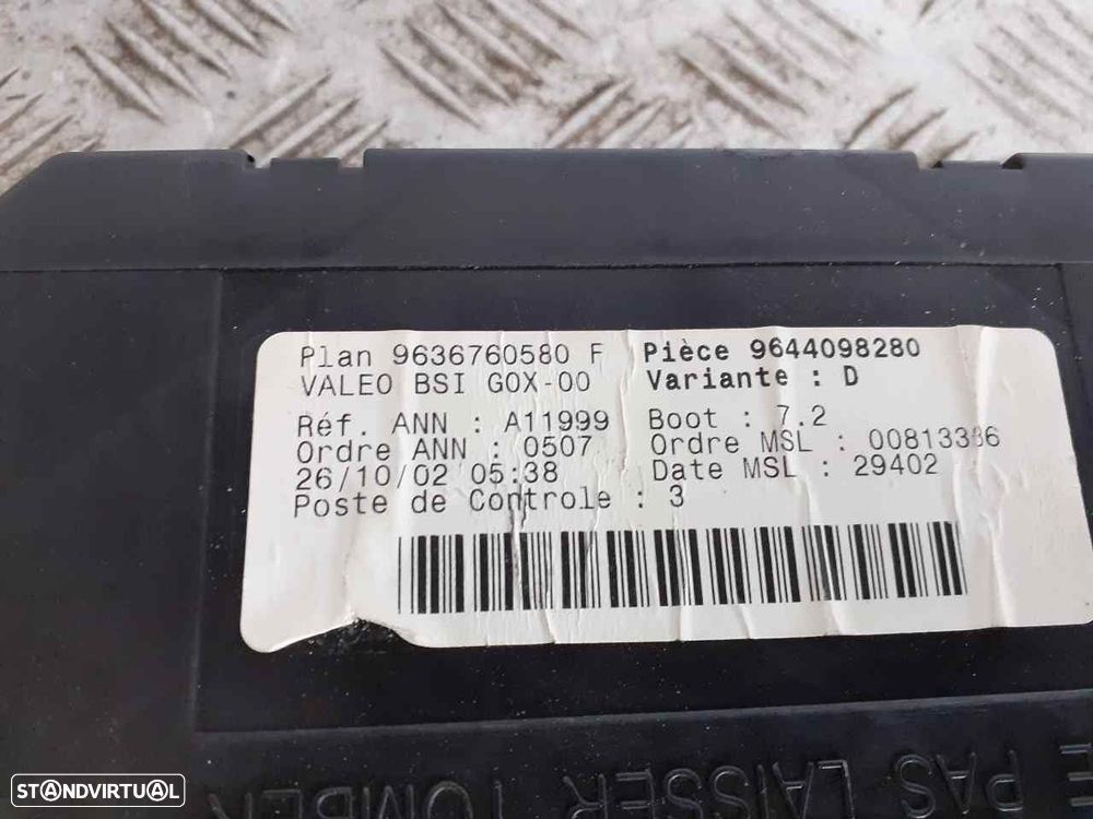 CAIXA RELÉS / FUSÍVEIS PEUGEOT 307 2002 -9644098280 - 1