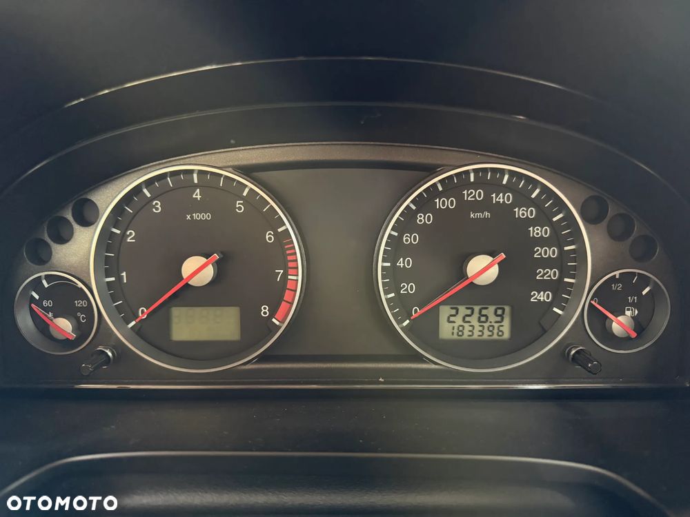 Ford Mondeo 1.8 Ghia - 14