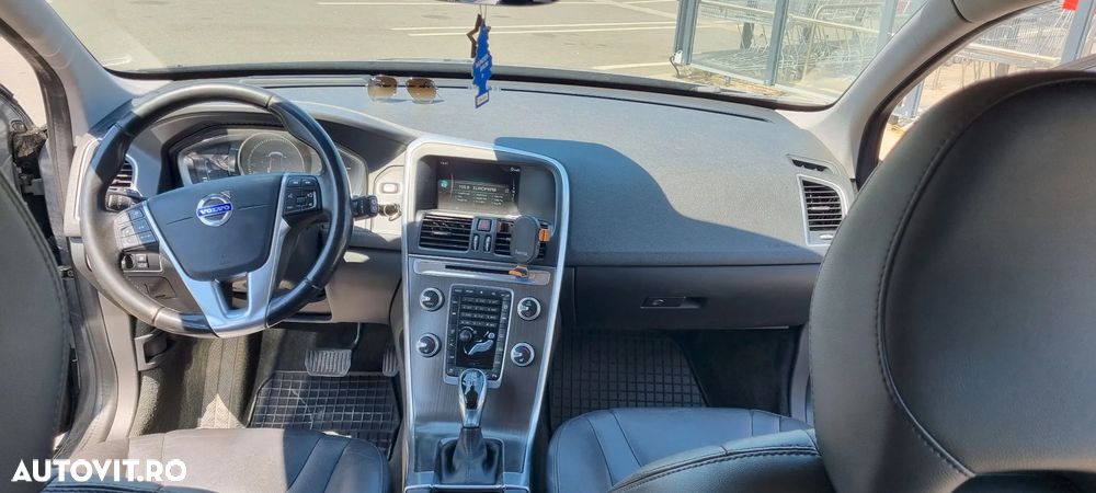 Volvo XC 60 D4AWD Kinetic - 30