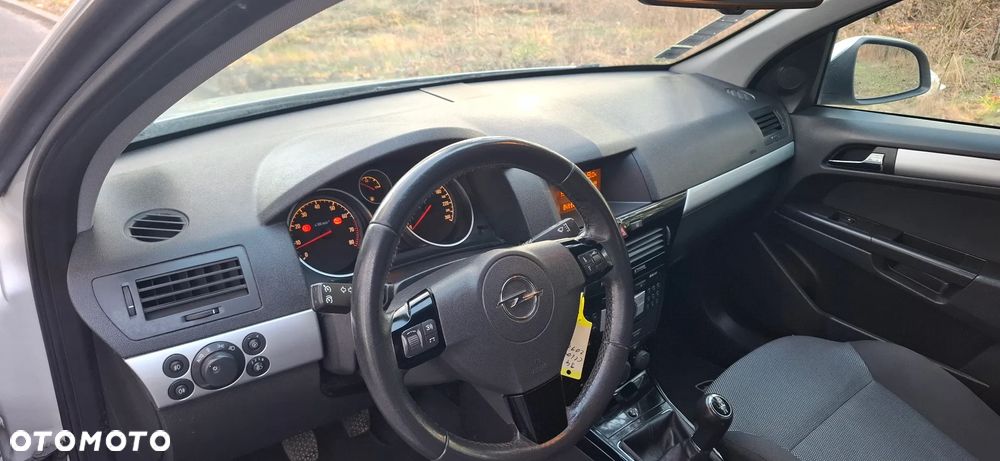 Opel Astra 1.8 Edition 111 Jahre - 14