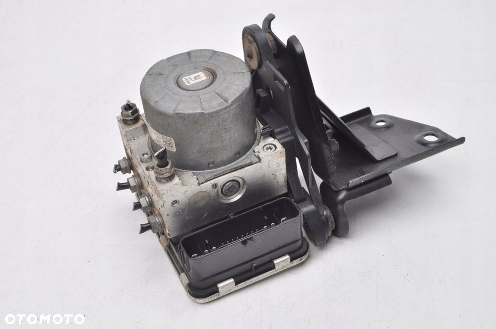 VOLKSWAGEN GOLF VII POMPA ABS  5Q0614517EF - 2