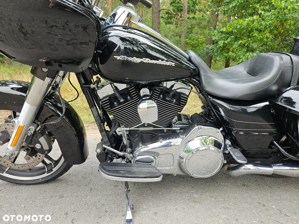 Harley-Davidson Touring Road Glide - 17