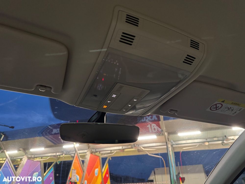 Volkswagen Passat - 17