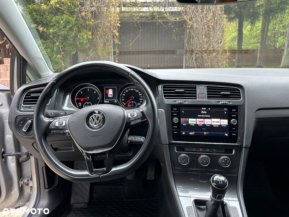 Volkswagen Golf VII 1.6 TDI BMT Comfortline - 19