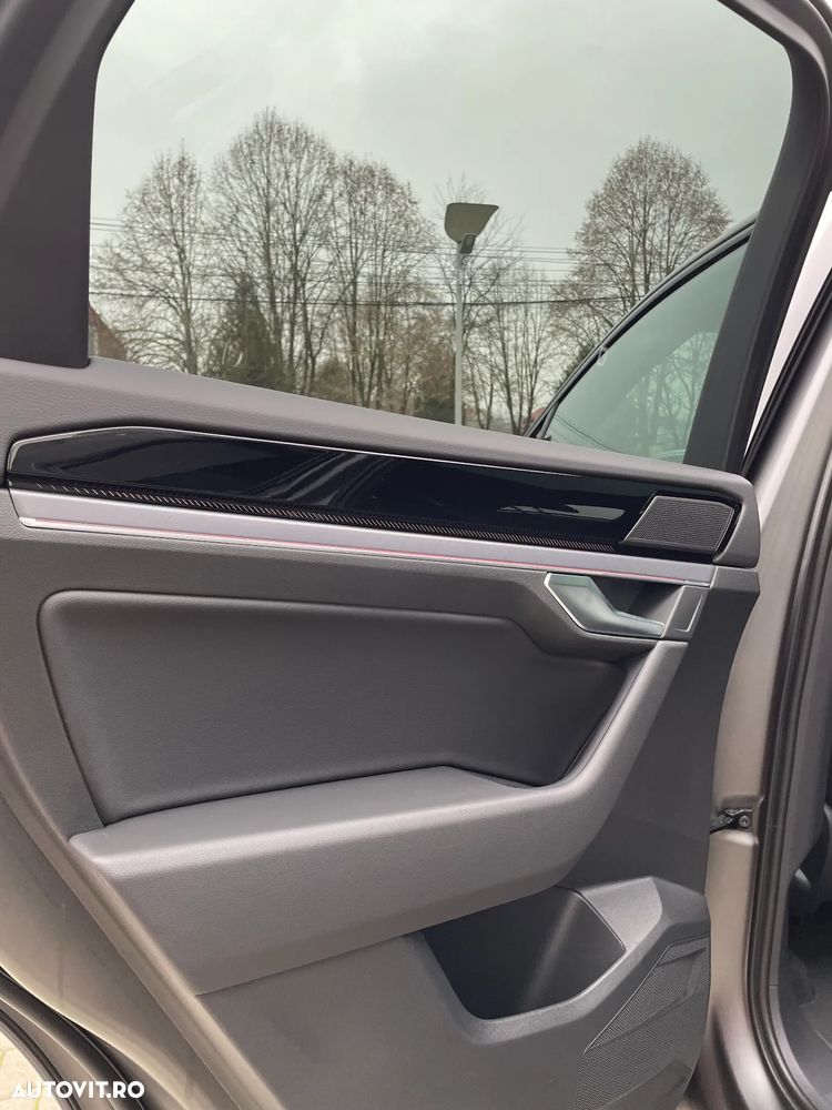 Volkswagen Touareg 3.0 V6 TDI 4Motion DPF Automatik R-Line - 18