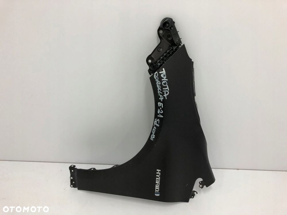 TOYOTA COROLLA E21 HATCHBACK KOMBI 19-BŁOTNIK LEWY PRZÓD - 1