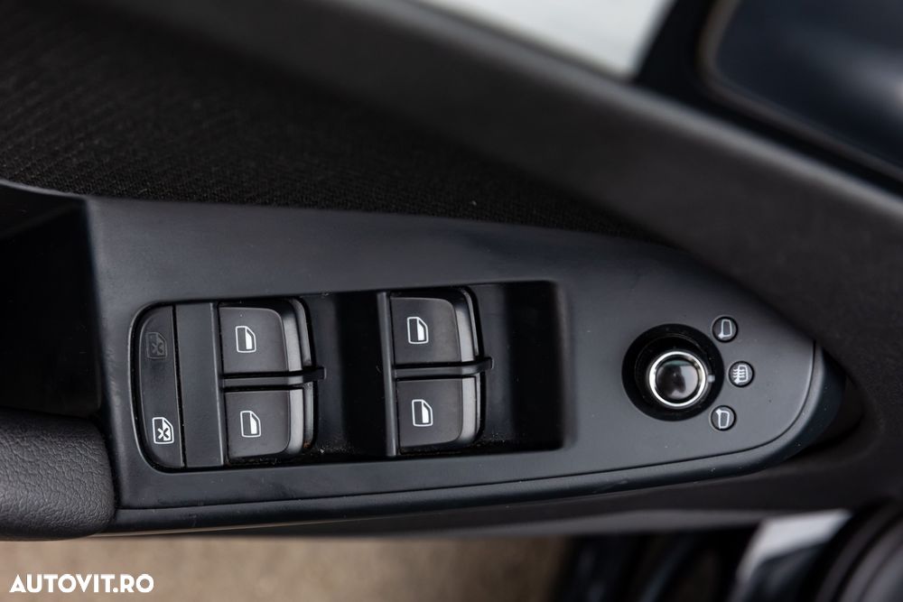 Audi A4 Avant 2.0 TDI DPF S line Sportpaket (plus) - 30