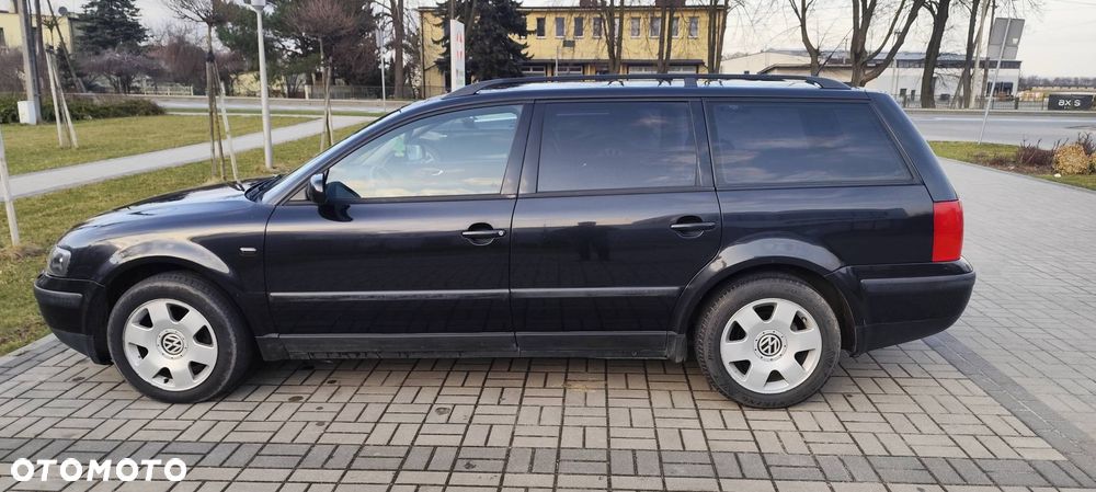 Volkswagen Passat 2.3 V5 Highline - 6