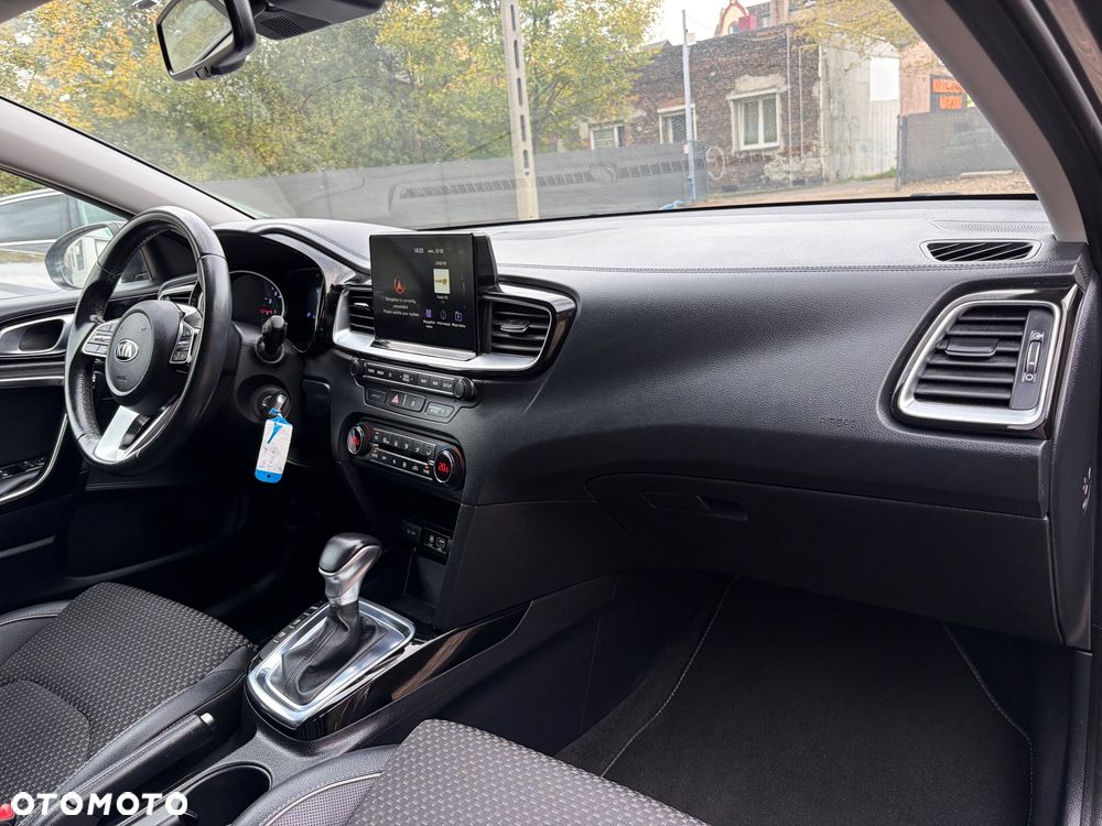 Kia Ceed 1.4 T-GDI DCT OPF Platinum Edition - 15