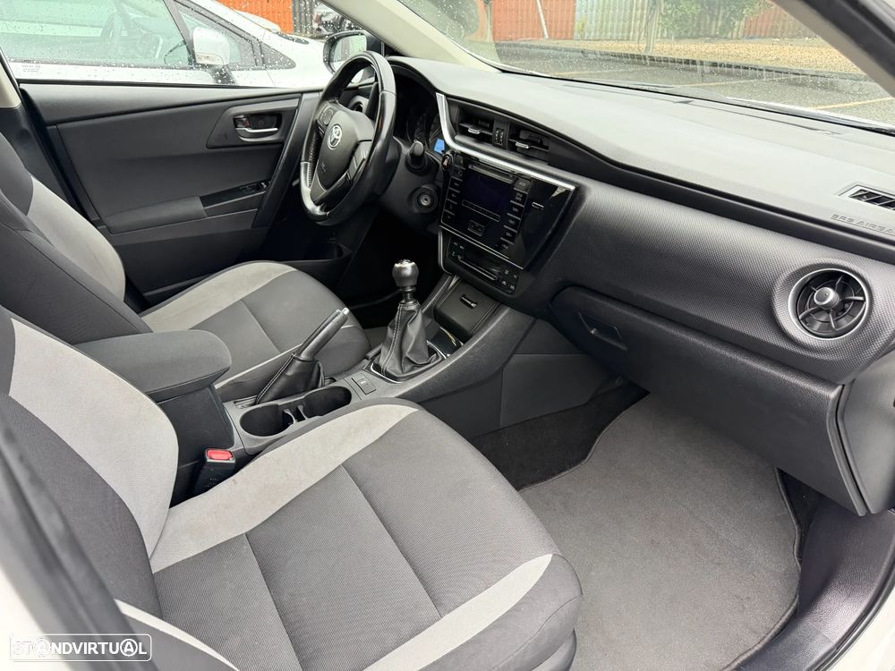 Toyota Auris 1.4 D-4D ACtive - 5