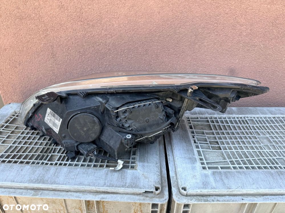 Lampa przednia RENAULT MEGANE III ZWYKŁA PRAWA EUROPA AL ŁADNA - 2