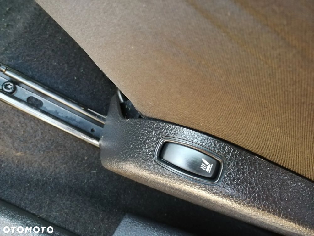 Dacia Dokker TCe 115 N1 Stepway Celebration - 25