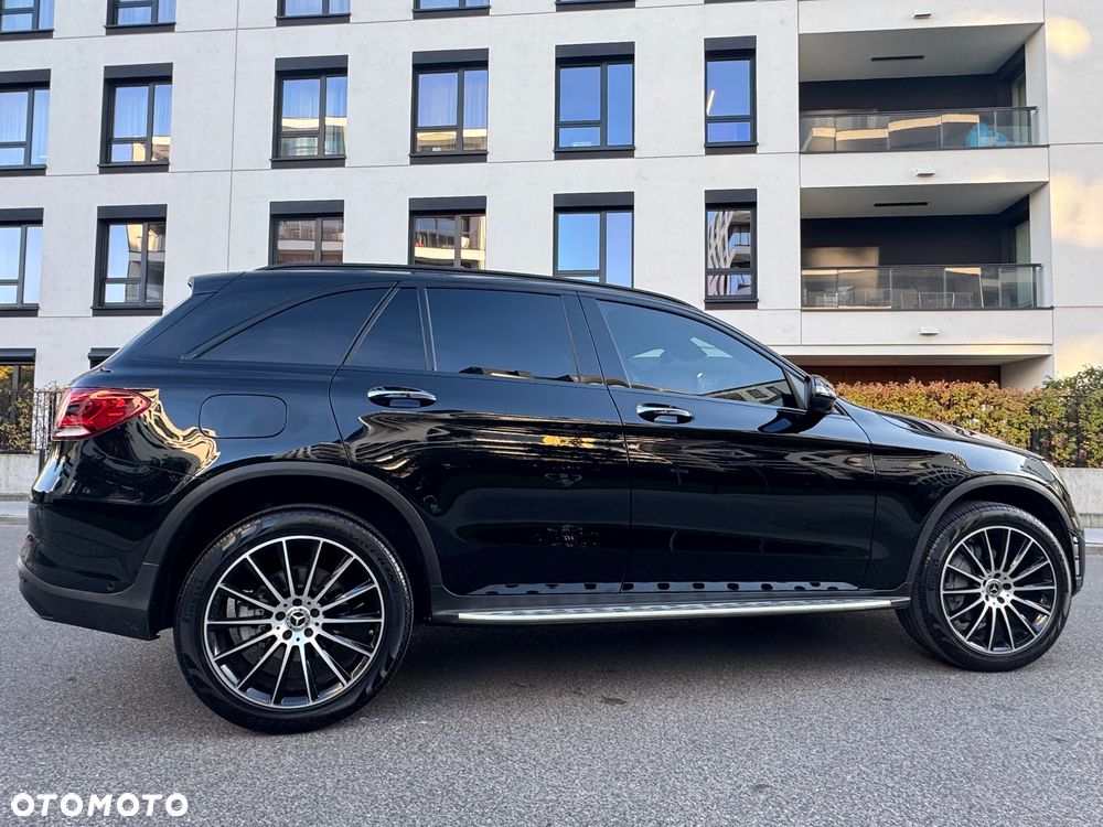 Mercedes-Benz GLC 300 4Matic 9G-TRONIC AMG Line Advanced - 7